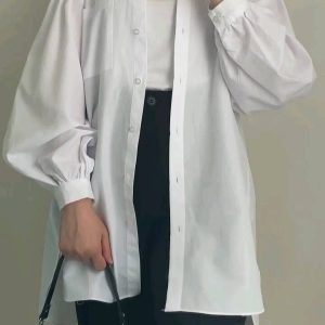 10 استایل پینترستی با شومیز اورسایز - ترند امسال 4 10 استایل پینترستی با شومیز اورسایز
