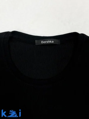 بادی فانریپ قواره دار مشکی سفید برشکا Bershka