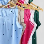 ست ساتن سه تیکه تاپ شورتک اسکرانچی زنانه - پک «دل»